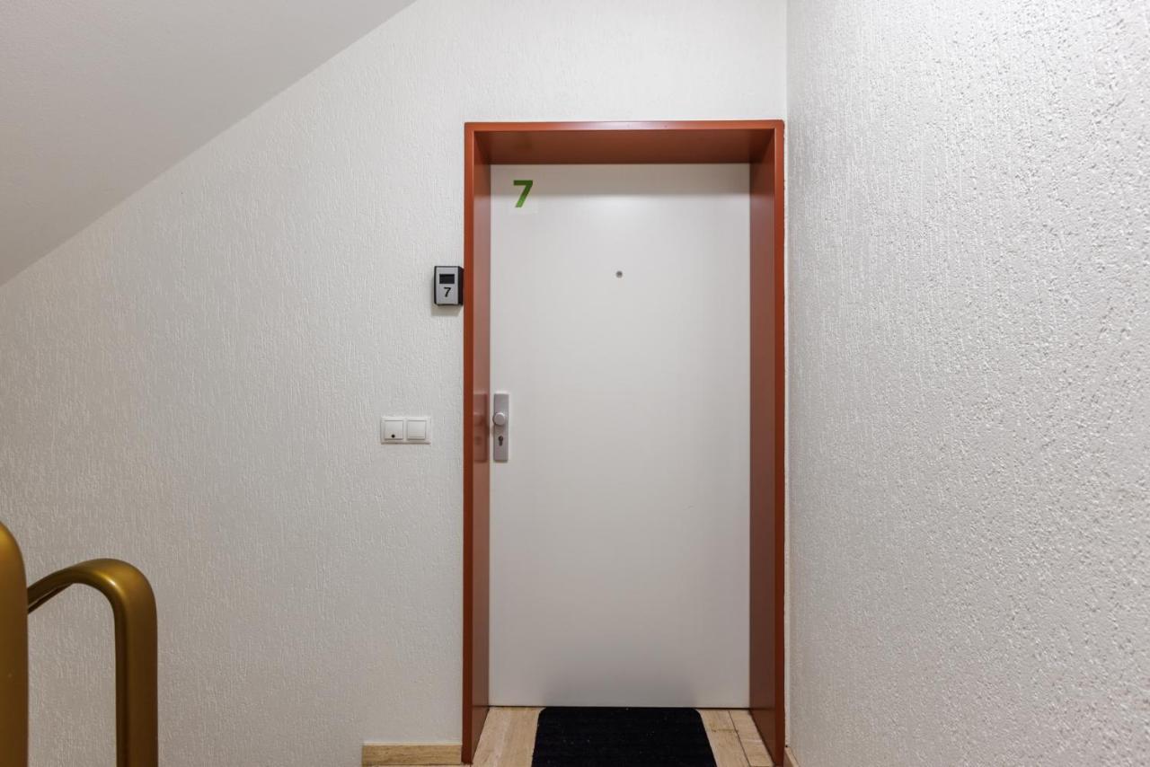 Glueck Auf Appartements Kammerstr. ドゥイスブルグ エクステリア 写真